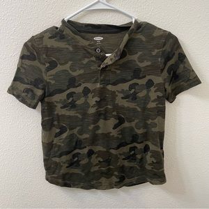 Old navy camo shirt green boys medium